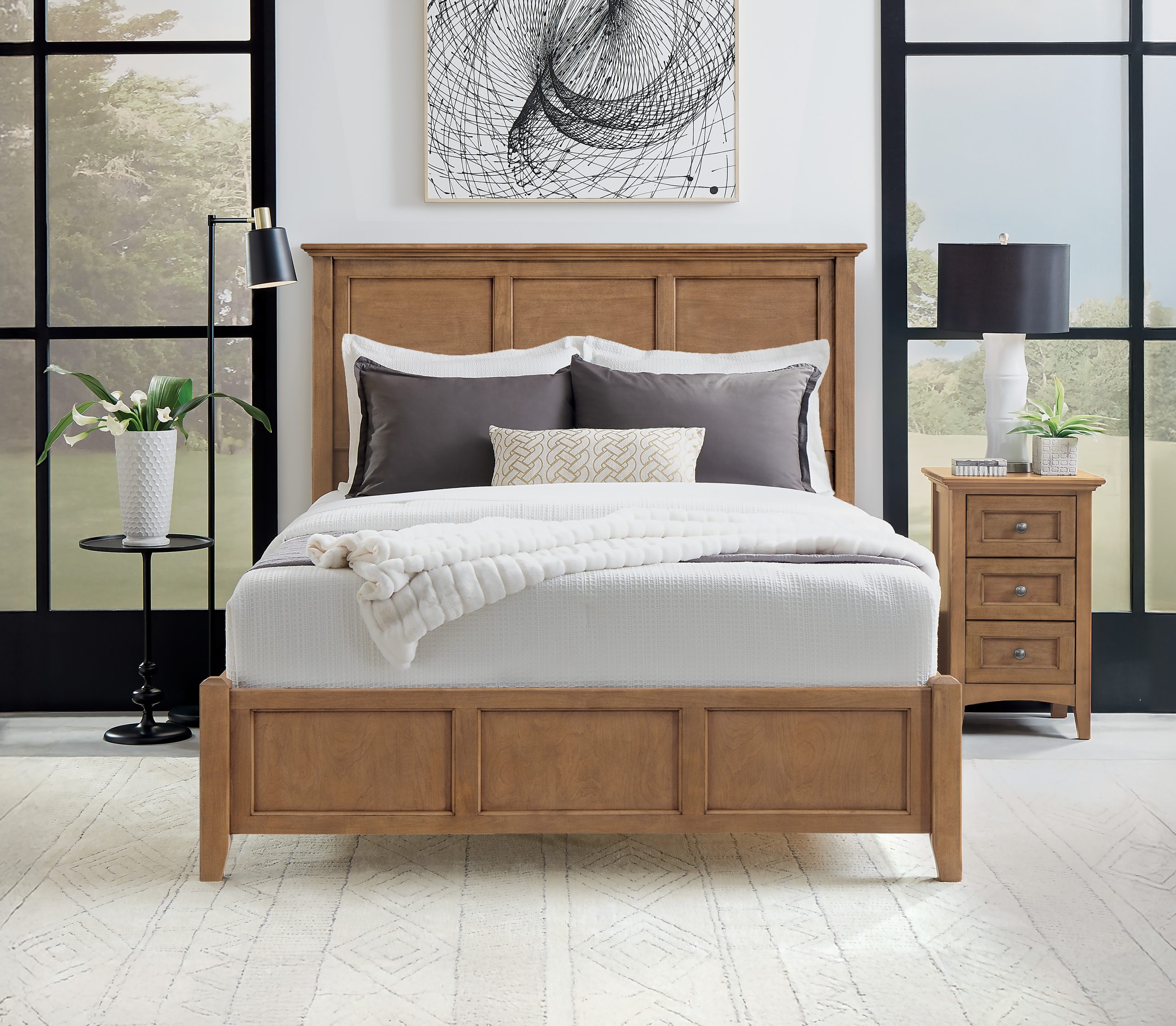 2805 McKenzie Queen Classic Bed - Image 10