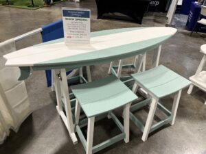 SHOW SPECIAL: 727C Surf Table and four 177C Saddle Stools